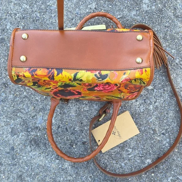 Patricia Nash Paris Summer Roses Leather Crossbody Satchel $199 Retail. NWT - Picture 8 of 17